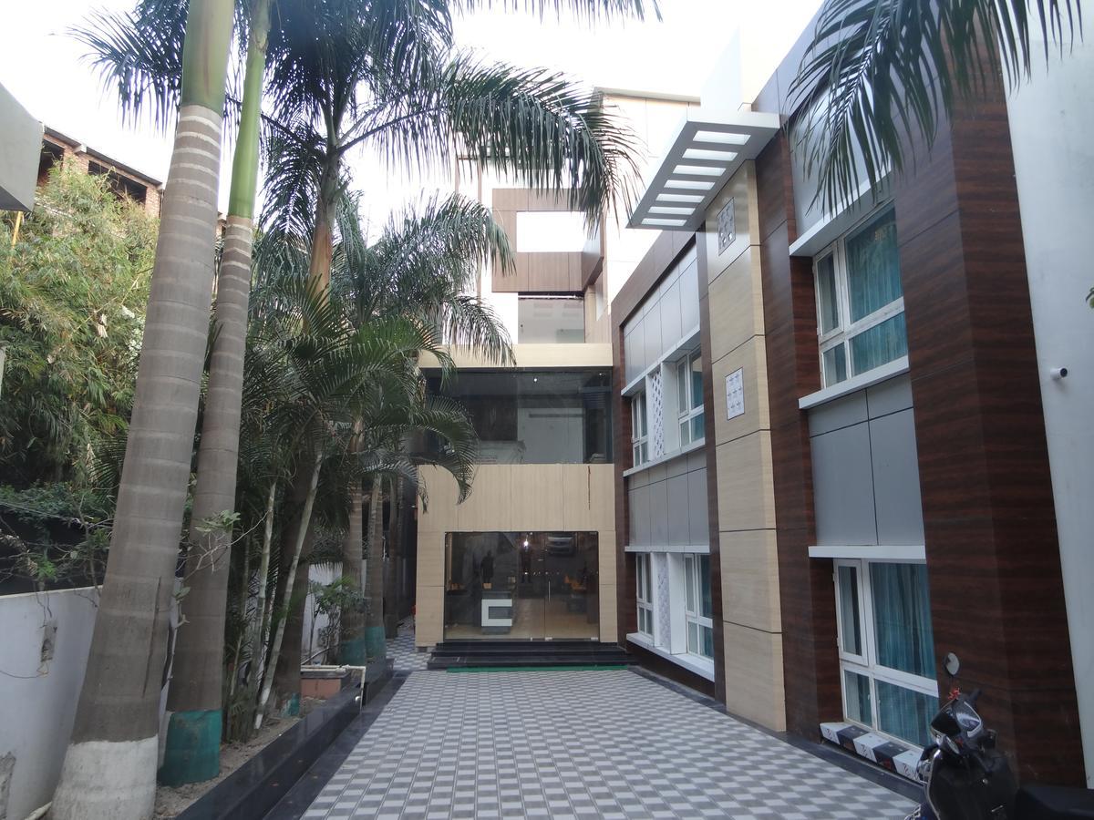 Kamakshi Residency By Royal Collection Hotel & Resorts Tapovan Ngoại thất bức ảnh