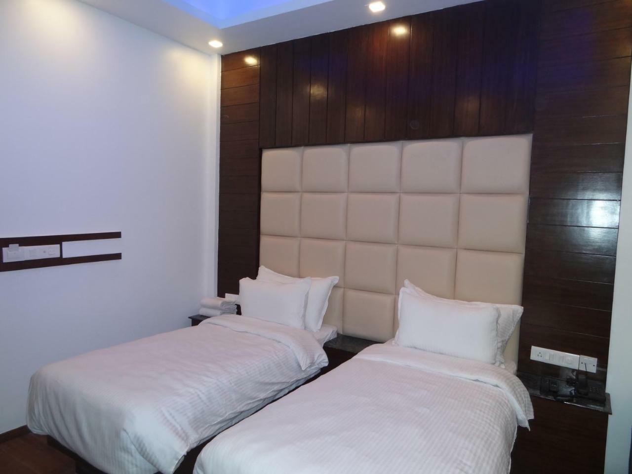 Kamakshi Residency By Royal Collection Hotel & Resorts Tapovan Ngoại thất bức ảnh